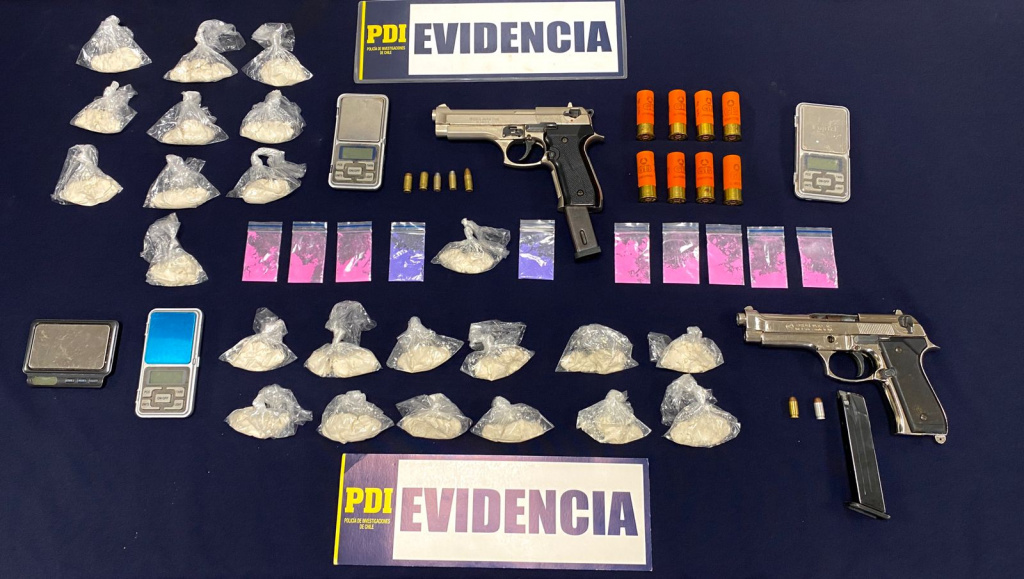 Detenidos, drogas, armas y munición artesanal incautó la PDI en allanamiento en población Norte Grande